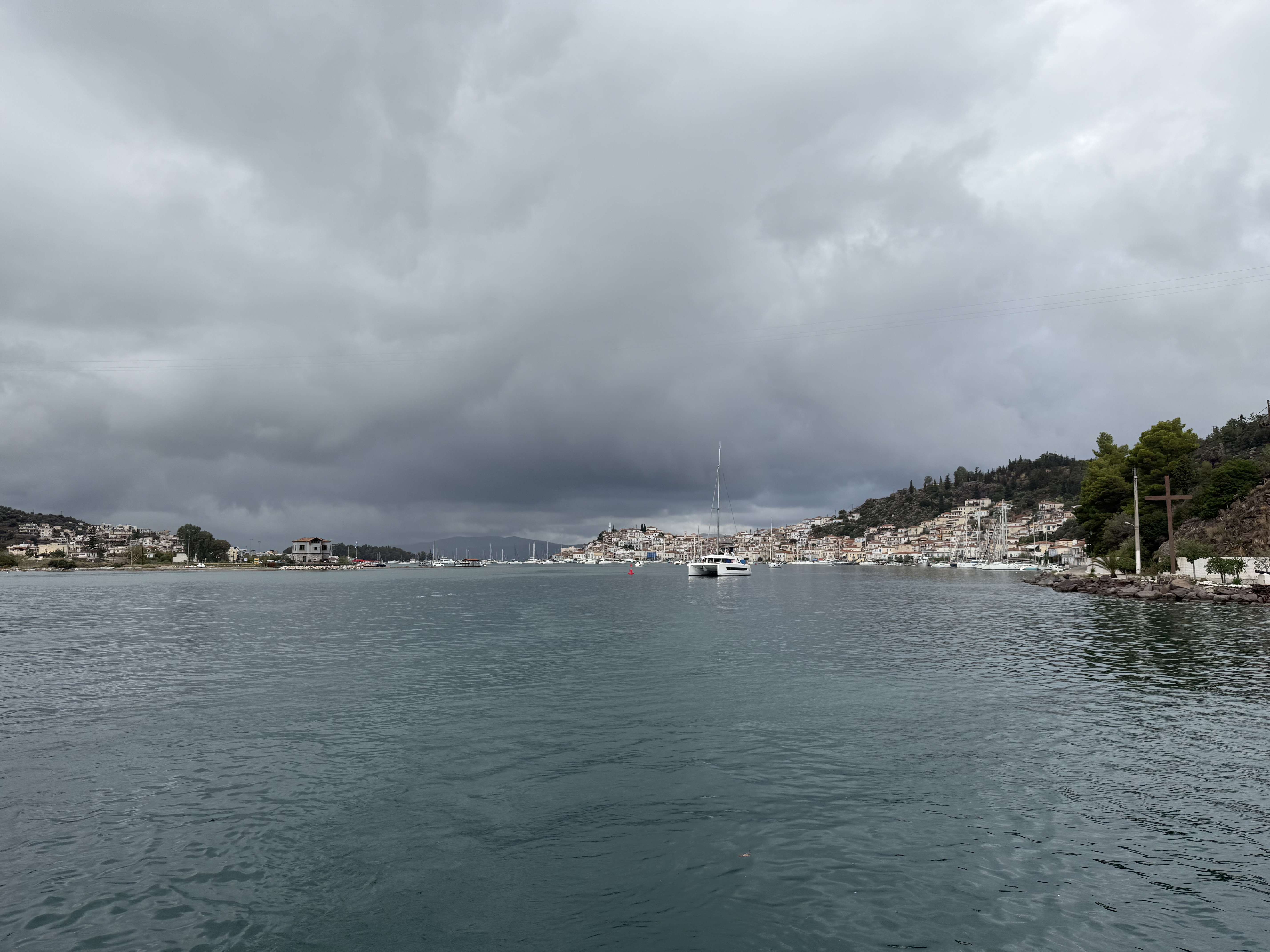 Live Blog Bild 1: Ablegen Poros ⚓️